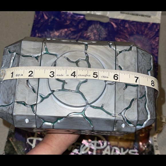 DISNEY PARKS EXCLUSIVE-MARVEL AVENGERS THOR HAMMER LIGHT UP DRINK HOLDER - Picture 6 of 14